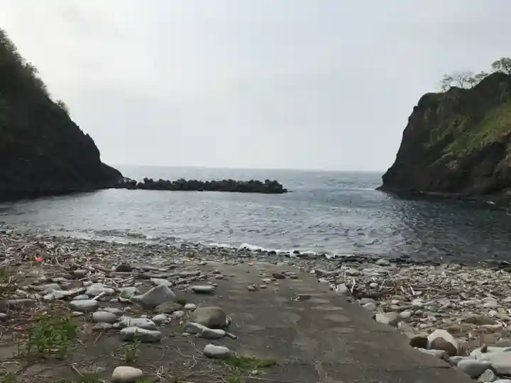 白鹿松神社の周辺