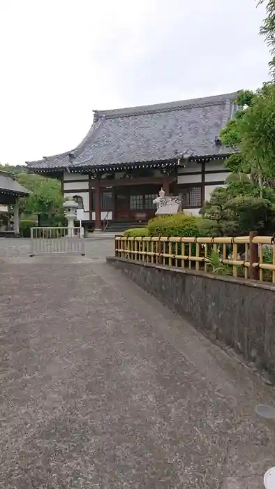 宝蔵寺の本殿