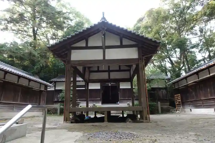 新殿神社の本殿・本堂