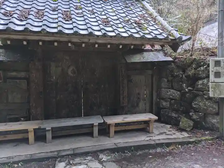 鳳来寺山奥の院(愛知県)