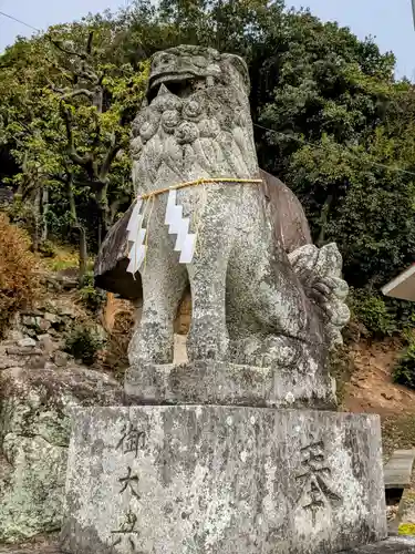 鶴尾神社の狛犬