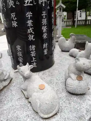 新川皇大神社の狛犬