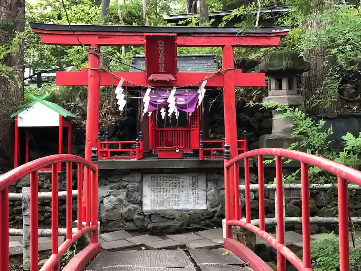 白石神社の末社・摂社