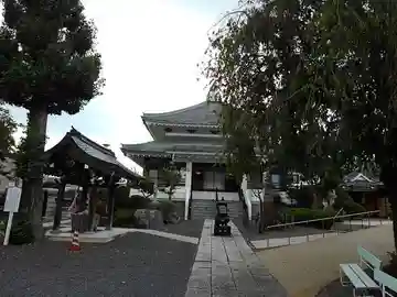 西蓮寺の本殿・本堂