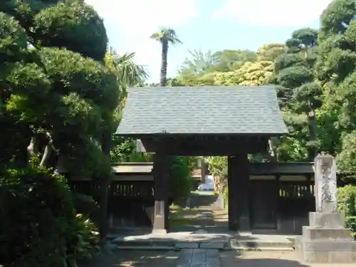 弥勒寺の山門