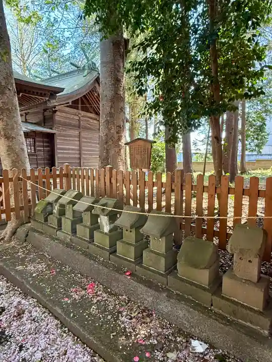 長島神社の{uncategorized: "未分類", other: "その他", undefined: "問題あり", building: "その他建物", grave: "お墓", sacred_gate: "鳥居", guardian: "狛犬", statue: "像", buddha: "仏像", history: "歴史", nature: "自然", garden: "庭園", animal: "動物", pagoda: "塔", temizu: "手水舎", mountain_gate: "山門・神門", sanctuary: "本殿・本堂", subordinate: "末社・摂社", art: "芸術", scenery: "景色", jizo: "地蔵", ema: "絵馬", goshuin: "御朱印", omikuji: "おみくじ", items: "授与品その他", amulet: "お守り", goshuincho: "御朱印帳", eats: "食事", festival: "お祭り", votive_dance: "神楽", shichigosan: "七五三参", wedding: "結婚式", experience: "体験その他", initially: "初詣", around: "周辺", anti_infection: "感染症対策"}