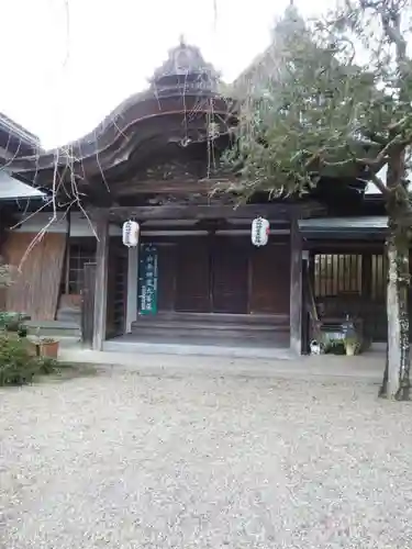 東南院の本殿・本堂