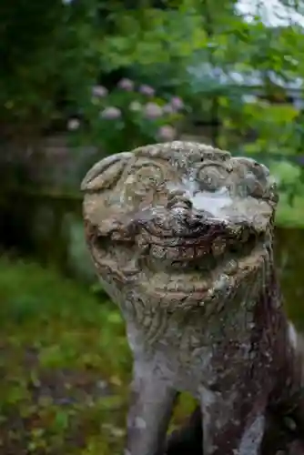 二所山田神社の狛犬