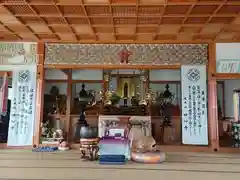 三善寺の本殿
