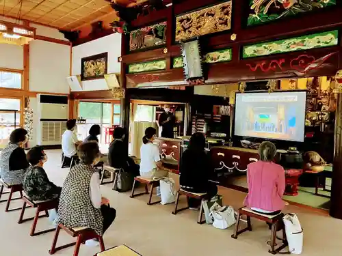 長徳寺の本殿