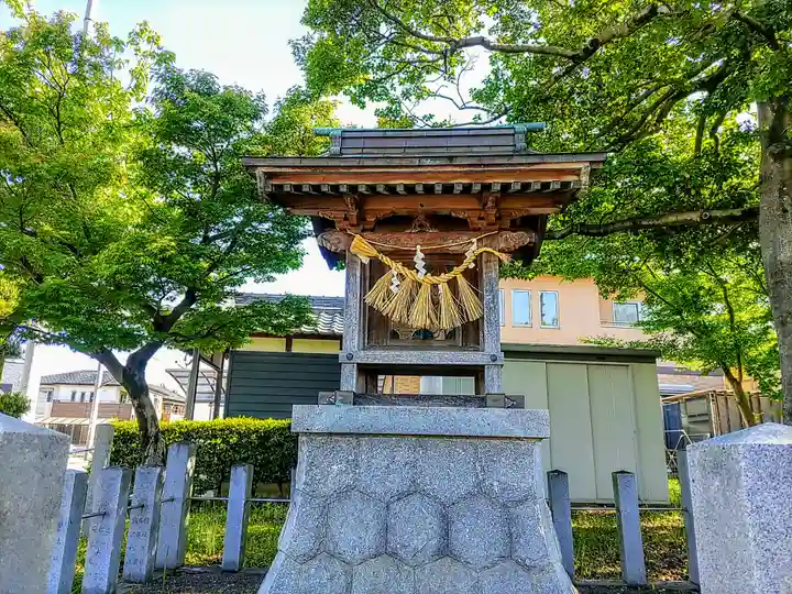 羽勝天神社の末社・摂社