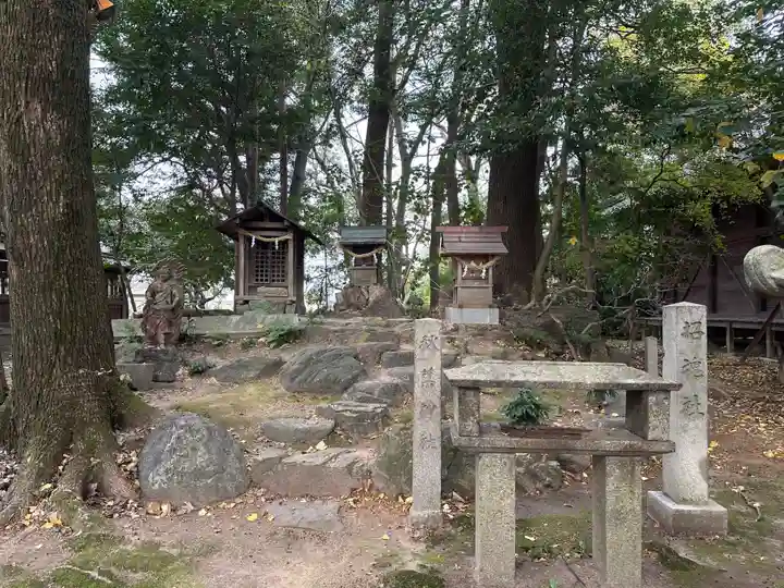 中嶋宮(旧八剱社)の末社・摂社