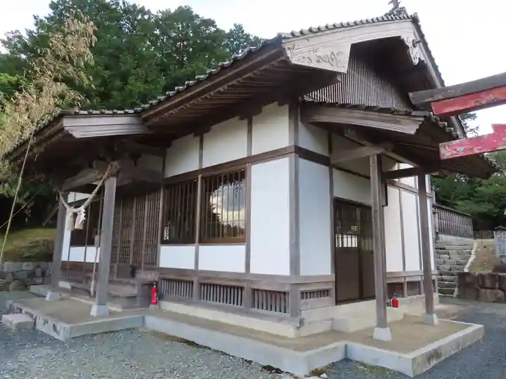 綾部神社(岡山県)