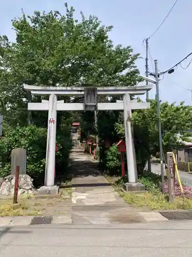 平出雷電神社の鳥居