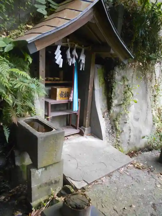 中里神社の末社・摂社