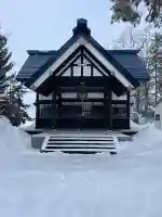 真龍神社の{uncategorized: "未分類", other: "その他", undefined: "問題あり", building: "その他建物", grave: "お墓", sacred_gate: "鳥居", guardian: "狛犬", statue: "像", buddha: "仏像", history: "歴史", nature: "自然", garden: "庭園", animal: "動物", pagoda: "塔", temizu: "手水舎", mountain_gate: "山門・神門", sanctuary: "本殿・本堂", subordinate: "末社・摂社", art: "芸術", scenery: "景色", jizo: "地蔵", ema: "絵馬", goshuin: "御朱印", omikuji: "おみくじ", items: "授与品その他", amulet: "お守り", goshuincho: "御朱印帳", eats: "食事", festival: "お祭り", votive_dance: "神楽", shichigosan: "七五三参", wedding: "結婚式", experience: "体験その他", initially: "初詣", around: "周辺", anti_infection: "感染症対策"}