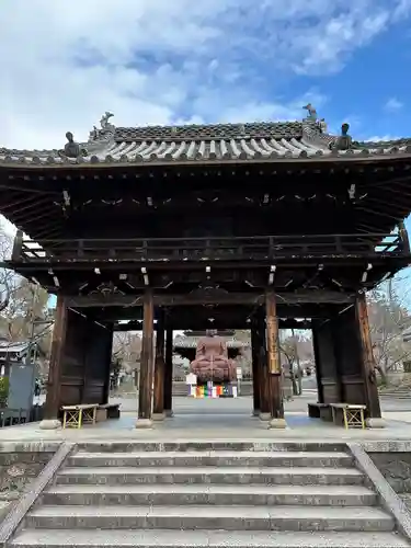 八事山 興正寺の山門・神門