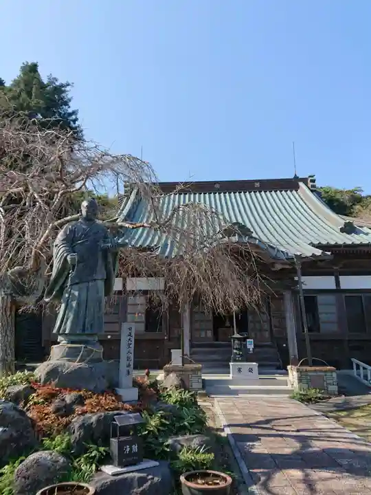 本勝寺の本殿・本堂
