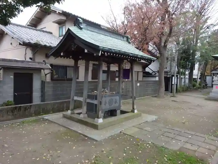 町屋神社の手水舎