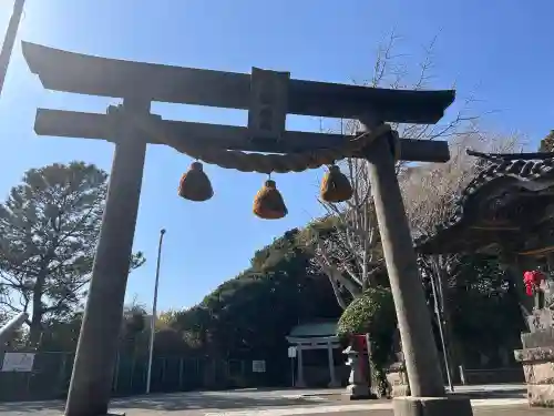 小動神社の{uncategorized: "未分類", other: "その他", undefined: "問題あり", building: "その他建物", grave: "お墓", sacred_gate: "鳥居", guardian: "狛犬", statue: "像", buddha: "仏像", history: "歴史", nature: "自然", garden: "庭園", animal: "動物", pagoda: "塔", temizu: "手水舎", mountain_gate: "山門・神門", sanctuary: "本殿・本堂", subordinate: "末社・摂社", art: "芸術", scenery: "景色", jizo: "地蔵", ema: "絵馬", goshuin: "御朱印", omikuji: "おみくじ", items: "授与品その他", amulet: "お守り", goshuincho: "御朱印帳", eats: "食事", festival: "お祭り", votive_dance: "神楽", shichigosan: "七五三参", wedding: "結婚式", experience: "体験その他", initially: "初詣", around: "周辺", anti_infection: "感染症対策"}