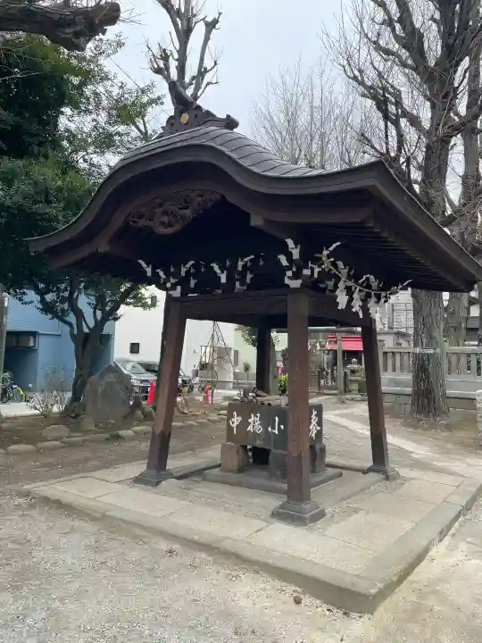 橋戸稲荷神社の{uncategorized: "未分類", other: "その他", undefined: "問題あり", building: "その他建物", grave: "お墓", sacred_gate: "鳥居", guardian: "狛犬", statue: "像", buddha: "仏像", history: "歴史", nature: "自然", garden: "庭園", animal: "動物", pagoda: "塔", temizu: "手水舎", mountain_gate: "山門・神門", sanctuary: "本殿・本堂", subordinate: "末社・摂社", art: "芸術", scenery: "景色", jizo: "地蔵", ema: "絵馬", goshuin: "御朱印", omikuji: "おみくじ", items: "授与品その他", amulet: "お守り", goshuincho: "御朱印帳", eats: "食事", festival: "お祭り", votive_dance: "神楽", shichigosan: "七五三参", wedding: "結婚式", experience: "体験その他", initially: "初詣", around: "周辺", anti_infection: "感染症対策"}