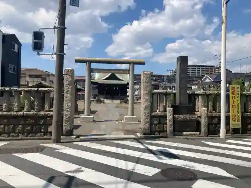 横浜熊野神社の{uncategorized: "未分類", other: "その他", undefined: "問題あり", building: "その他建物", grave: "お墓", sacred_gate: "鳥居", guardian: "狛犬", statue: "像", buddha: "仏像", history: "歴史", nature: "自然", garden: "庭園", animal: "動物", pagoda: "塔", temizu: "手水舎", mountain_gate: "山門・神門", sanctuary: "本殿・本堂", subordinate: "末社・摂社", art: "芸術", scenery: "景色", jizo: "地蔵", ema: "絵馬", goshuin: "御朱印", omikuji: "おみくじ", items: "授与品その他", amulet: "お守り", goshuincho: "御朱印帳", eats: "食事", festival: "お祭り", votive_dance: "神楽", shichigosan: "七五三参", wedding: "結婚式", experience: "体験その他", initially: "初詣", around: "周辺", anti_infection: "感染症対策"}