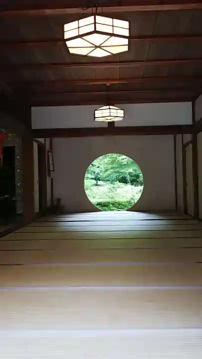 明月院の本殿・本堂