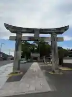 諏訪神社の{uncategorized: "未分類", other: "その他", undefined: "問題あり", building: "その他建物", grave: "お墓", sacred_gate: "鳥居", guardian: "狛犬", statue: "像", buddha: "仏像", history: "歴史", nature: "自然", garden: "庭園", animal: "動物", pagoda: "塔", temizu: "手水舎", mountain_gate: "山門・神門", sanctuary: "本殿・本堂", subordinate: "末社・摂社", art: "芸術", scenery: "景色", jizo: "地蔵", ema: "絵馬", goshuin: "御朱印", omikuji: "おみくじ", items: "授与品その他", amulet: "お守り", goshuincho: "御朱印帳", eats: "食事", festival: "お祭り", votive_dance: "神楽", shichigosan: "七五三参", wedding: "結婚式", experience: "体験その他", initially: "初詣", around: "周辺", anti_infection: "感染症対策"}