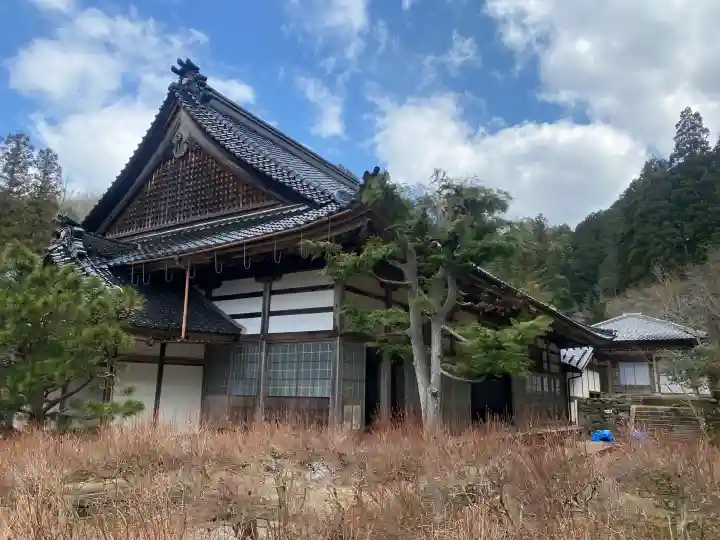 宗鏡寺の{uncategorized: "未分類", other: "その他", undefined: "問題あり", building: "その他建物", grave: "お墓", sacred_gate: "鳥居", guardian: "狛犬", statue: "像", buddha: "仏像", history: "歴史", nature: "自然", garden: "庭園", animal: "動物", pagoda: "塔", temizu: "手水舎", mountain_gate: "山門・神門", sanctuary: "本殿・本堂", subordinate: "末社・摂社", art: "芸術", scenery: "景色", jizo: "地蔵", ema: "絵馬", goshuin: "御朱印", omikuji: "おみくじ", items: "授与品その他", amulet: "お守り", goshuincho: "御朱印帳", eats: "食事", festival: "お祭り", votive_dance: "神楽", shichigosan: "七五三参", wedding: "結婚式", experience: "体験その他", initially: "初詣", around: "周辺", anti_infection: "感染症対策"}