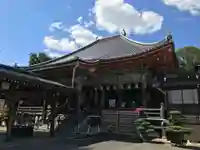 中山寺の本殿・本堂