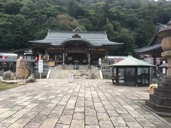 一畑薬師の本殿・本堂