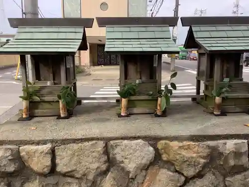 三社（津島神社・秋葉神社・南宮大社）の本殿・本堂