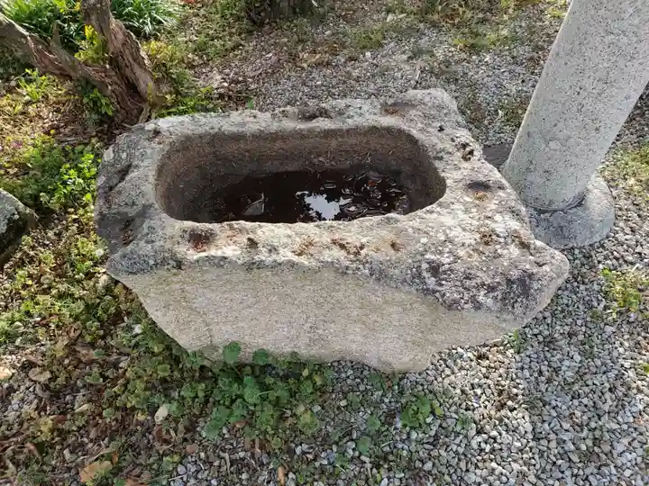 二星神社の手水舎