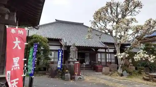 長泉寺の本殿・本堂