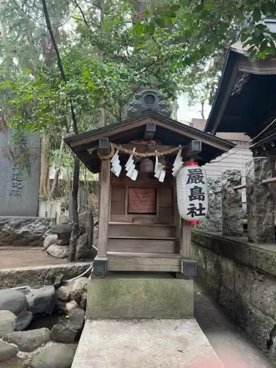 御霊神社の{uncategorized: "未分類", other: "その他", undefined: "問題あり", building: "その他建物", grave: "お墓", sacred_gate: "鳥居", guardian: "狛犬", statue: "像", buddha: "仏像", history: "歴史", nature: "自然", garden: "庭園", animal: "動物", pagoda: "塔", temizu: "手水舎", mountain_gate: "山門・神門", sanctuary: "本殿・本堂", subordinate: "末社・摂社", art: "芸術", scenery: "景色", jizo: "地蔵", ema: "絵馬", goshuin: "御朱印", omikuji: "おみくじ", items: "授与品その他", amulet: "お守り", goshuincho: "御朱印帳", eats: "食事", festival: "お祭り", votive_dance: "神楽", shichigosan: "七五三参", wedding: "結婚式", experience: "体験その他", initially: "初詣", around: "周辺", anti_infection: "感染症対策"}