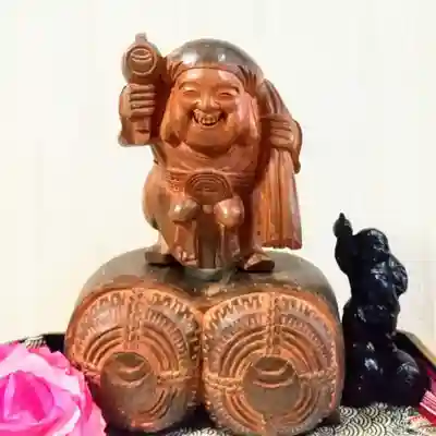 彌彦神社　(伊夜日子神社)の像