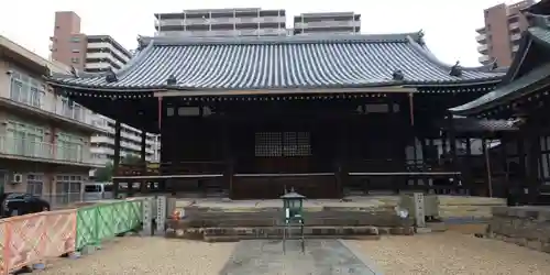 鶴満寺の本殿・本堂