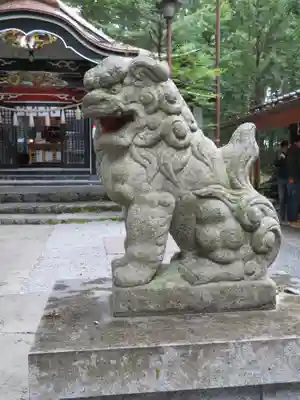 新屋山神社の狛犬