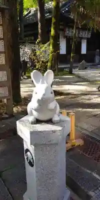 岡崎神社の狛犬