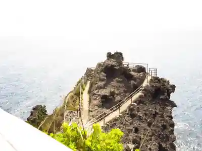 石室神社の末社・摂社