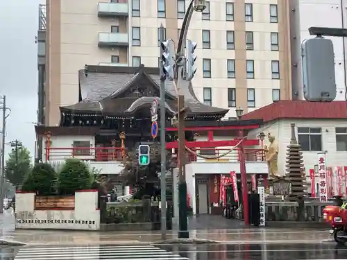 豊川稲荷札幌別院(玉宝禅寺)の鳥居