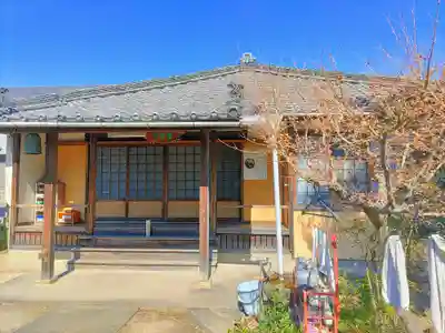 藤秀寺の本殿・本堂