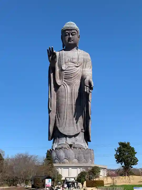 東本願寺本廟 牛久浄苑(牛久大仏)(茨城県)