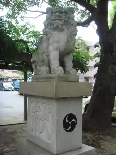 徳持神社の狛犬