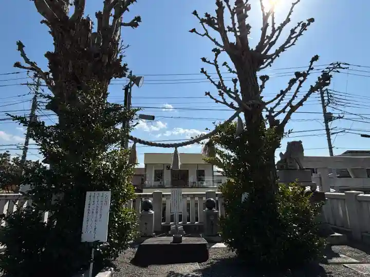 甲斐奈神社の{uncategorized: "未分類", other: "その他", undefined: "問題あり", building: "その他建物", grave: "お墓", sacred_gate: "鳥居", guardian: "狛犬", statue: "像", buddha: "仏像", history: "歴史", nature: "自然", garden: "庭園", animal: "動物", pagoda: "塔", temizu: "手水舎", mountain_gate: "山門・神門", sanctuary: "本殿・本堂", subordinate: "末社・摂社", art: "芸術", scenery: "景色", jizo: "地蔵", ema: "絵馬", goshuin: "御朱印", omikuji: "おみくじ", items: "授与品その他", amulet: "お守り", goshuincho: "御朱印帳", eats: "食事", festival: "お祭り", votive_dance: "神楽", shichigosan: "七五三参", wedding: "結婚式", experience: "体験その他", initially: "初詣", around: "周辺", anti_infection: "感染症対策"}