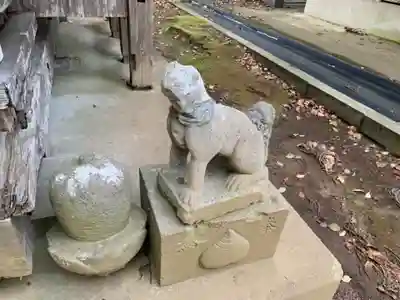 稲荷神社の狛犬