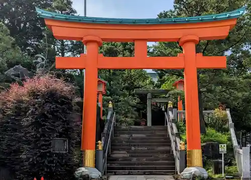 穴八幡宮の鳥居