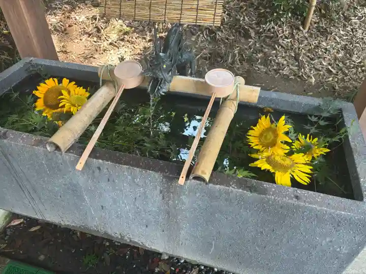 下野 星宮神社の{uncategorized: "未分類", other: "その他", undefined: "問題あり", building: "その他建物", grave: "お墓", sacred_gate: "鳥居", guardian: "狛犬", statue: "像", buddha: "仏像", history: "歴史", nature: "自然", garden: "庭園", animal: "動物", pagoda: "塔", temizu: "手水舎", mountain_gate: "山門・神門", sanctuary: "本殿・本堂", subordinate: "末社・摂社", art: "芸術", scenery: "景色", jizo: "地蔵", ema: "絵馬", goshuin: "御朱印", omikuji: "おみくじ", items: "授与品その他", amulet: "お守り", goshuincho: "御朱印帳", eats: "食事", festival: "お祭り", votive_dance: "神楽", shichigosan: "七五三参", wedding: "結婚式", experience: "体験その他", initially: "初詣", around: "周辺", anti_infection: "感染症対策"}