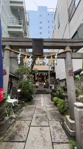 末廣神社の{uncategorized: "未分類", other: "その他", undefined: "問題あり", building: "その他建物", grave: "お墓", sacred_gate: "鳥居", guardian: "狛犬", statue: "像", buddha: "仏像", history: "歴史", nature: "自然", garden: "庭園", animal: "動物", pagoda: "塔", temizu: "手水舎", mountain_gate: "山門・神門", sanctuary: "本殿・本堂", subordinate: "末社・摂社", art: "芸術", scenery: "景色", jizo: "地蔵", ema: "絵馬", goshuin: "御朱印", omikuji: "おみくじ", items: "授与品その他", amulet: "お守り", goshuincho: "御朱印帳", eats: "食事", festival: "お祭り", votive_dance: "神楽", shichigosan: "七五三参", wedding: "結婚式", experience: "体験その他", initially: "初詣", around: "周辺", anti_infection: "感染症対策"}