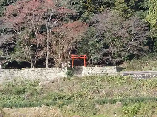 石床神社旧社地の鳥居